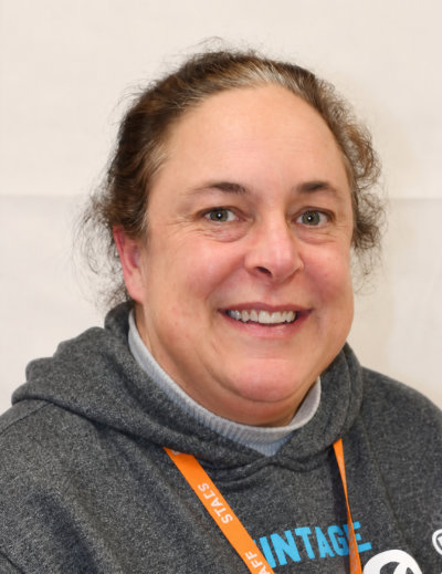 staff-member-emmma Staff member